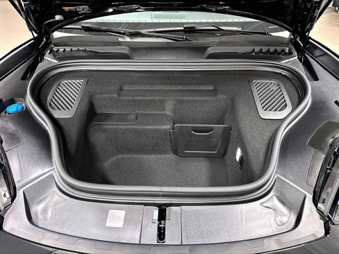 Used 2026 Porsche Macan 4S Electric AWD/4WD image 36