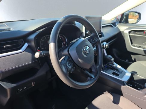 Used 2024 Toyota RAV4 LE AWD/4WD image 17