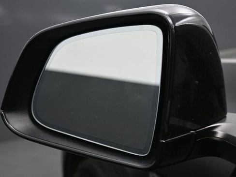 Used 2023 Tesla Model Y Long Range image 5