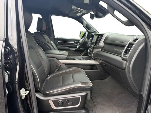 Used 2024 RAM 1500 Laramie RWD image 15
