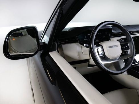 New 2026 Land Rover Range Rover SE AWD/4WD image 23