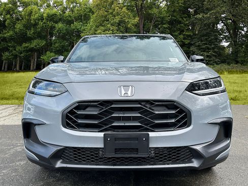 New 2025 Honda HR-V Sport image 2