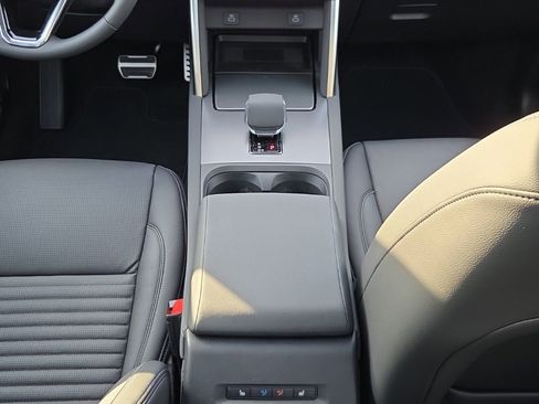 New 2026 Land Rover Discovery Sport Landmark image 23