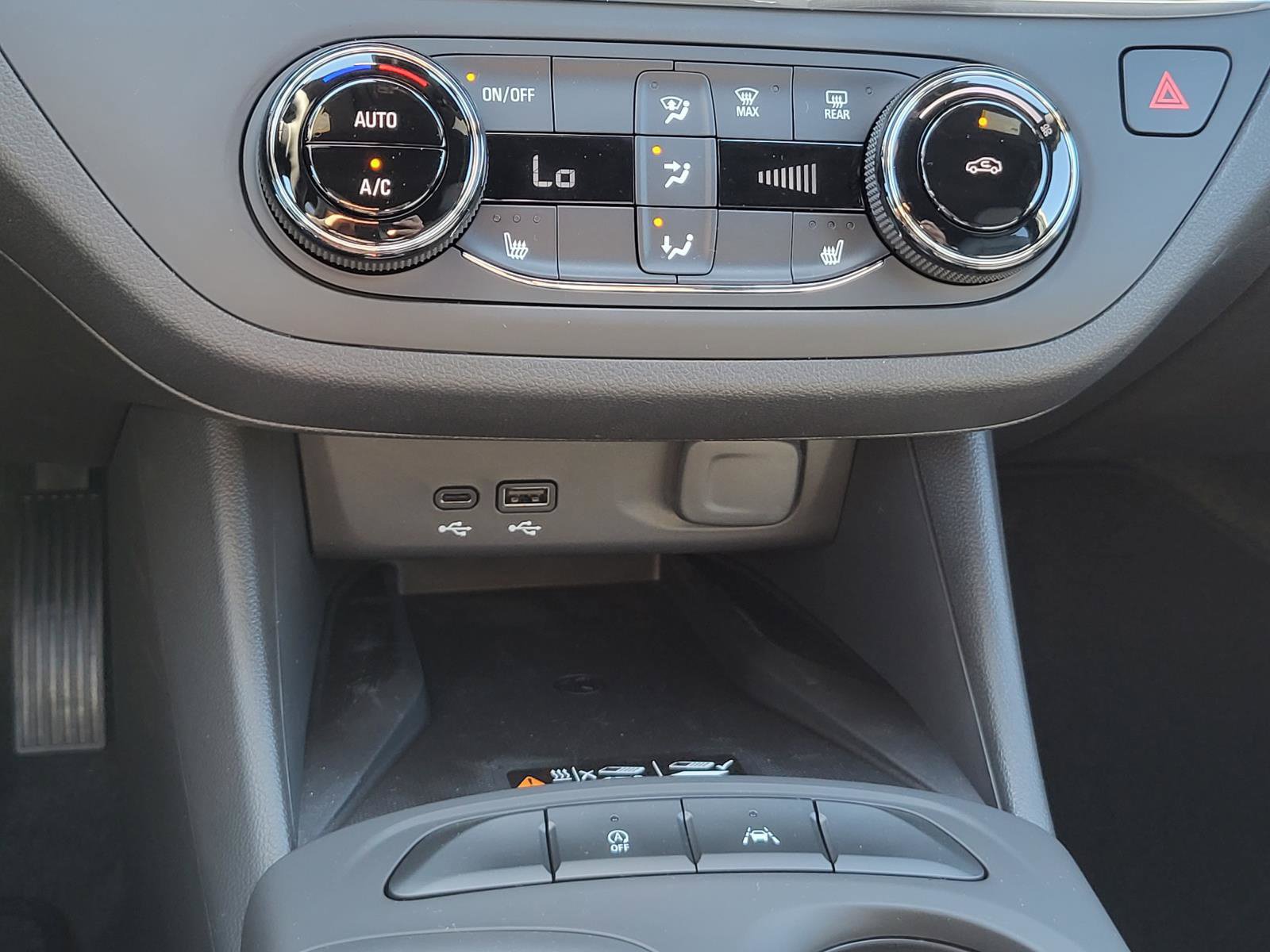New 2026 Buick Envista Sport Touring w/ Convenience I Package FWD image 10