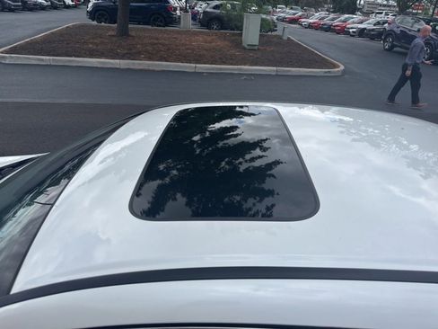Used 2016 Honda Accord EX image 11