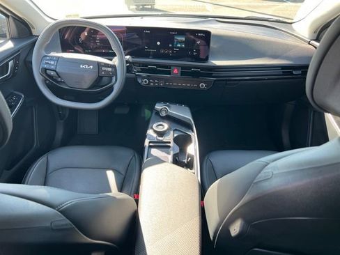 New 2025 Kia EV6 Wind RWD image 10
