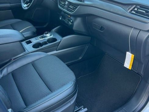 New 2026 Ford Escape Base image 16