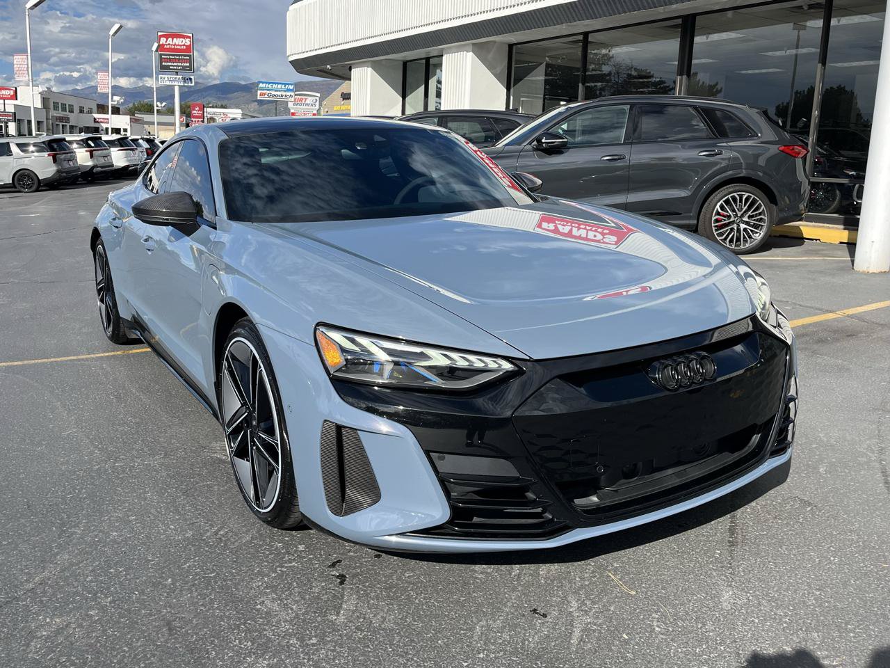 Used 2022 Audi RS e-tron GT w/ Year 1 Package AWD/4WD image 2