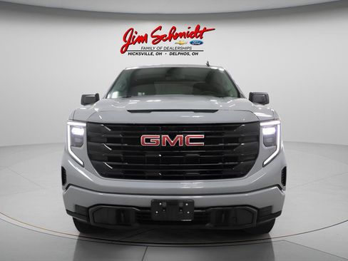 Used 2024 GMC Sierra 1500 Pro w/ Graphite Edition AWD/4WD image 3