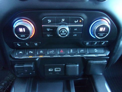 Used 2022 Chevrolet Silverado 1500 LTZ w/ Technology Package image 26