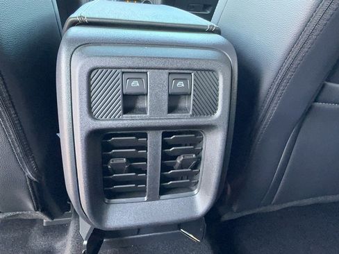 New 2026 Ford Bronco Outer Banks w/ Sasquatch Package AWD/4WD image 5