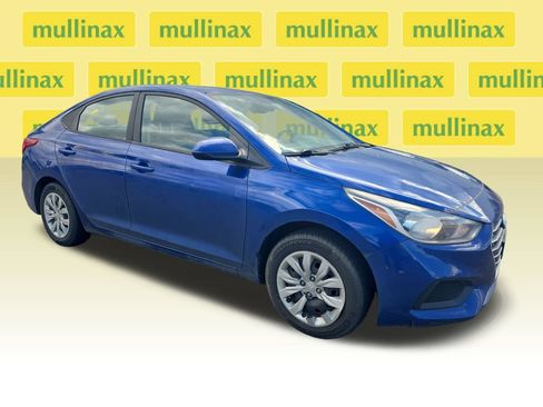 Used 2021 Hyundai Accent SE FWD image 1