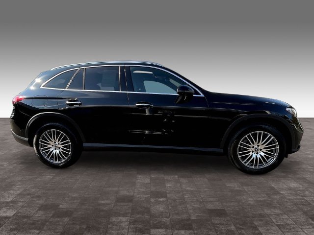 Used 2026 Mercedes-Benz GLC 300 4MATIC image 8