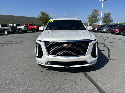 Used 2025 Cadillac Escalade Premium Luxury w/ Touring Package AWD/4WD image 2