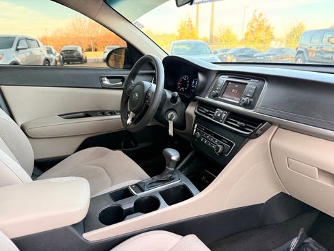 Used 2016 Kia Optima LX image 20