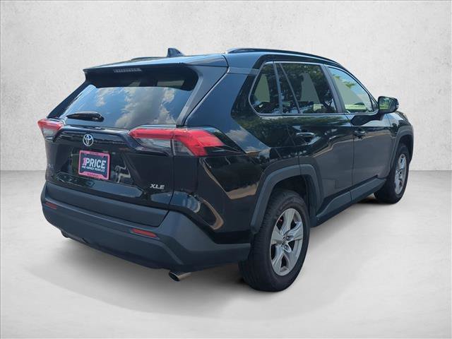 Used 2019 Toyota RAV4 XLE w/ Convenience Package FWD image 5