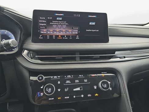 Used 2023 INFINITI QX60 Luxe w/ Performance Audio Package FWD image 17