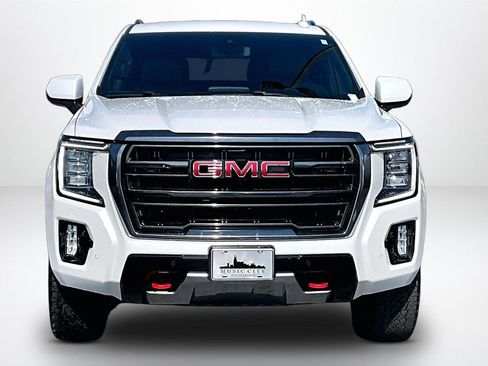 Used 2024 GMC Yukon AT4 AWD/4WD image 2