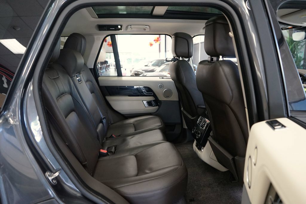 Used 2019 Land Rover Range Rover HSE AWD/4WD image 16