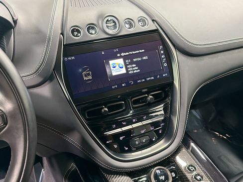 Used 2023 Aston Martin DBX 707 image 27