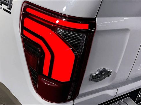 Used 2025 Ford F150 King Ranch w/ FX4 Off-Road Package image 26