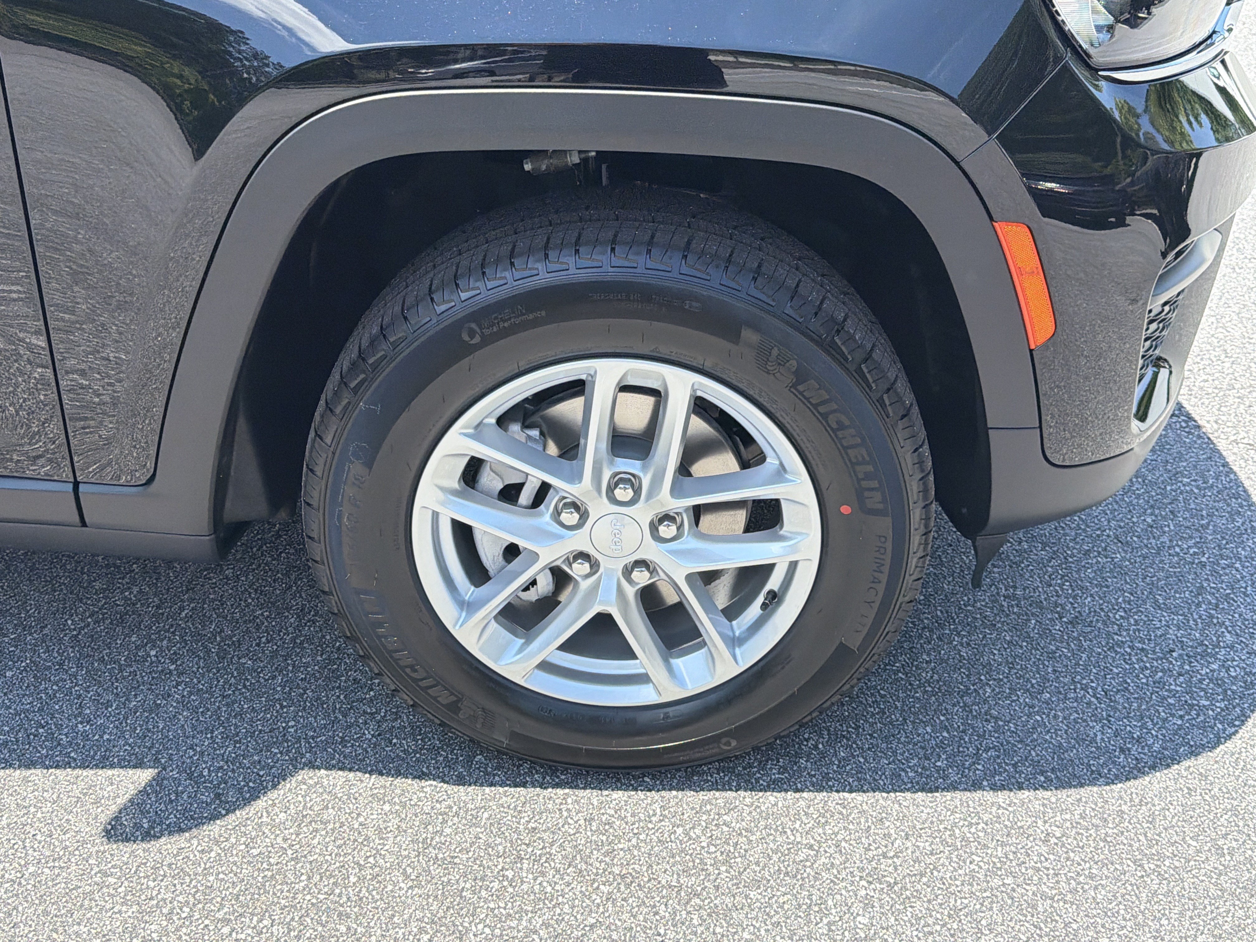 New 2026 Jeep Grand Cherokee Laredo RWD image 14