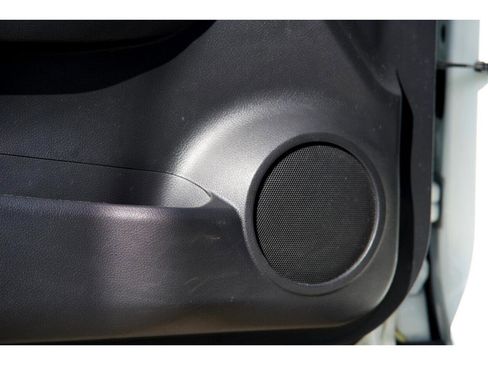 Used 2020 Nissan Rogue SV image 26