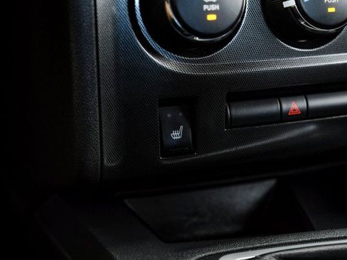 Used 2009 Dodge Challenger R/T RWD image 16