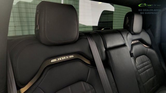 Used 2026 Rivian R1T Premium Tri AWD/4WD image 39