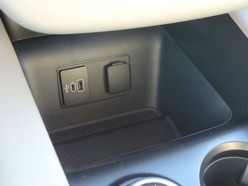 New 2026 Ford Explorer Active w/ Active Comfort Package image 31