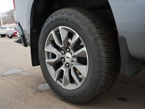 Used 2022 Chevrolet Silverado 1500 RST AWD/4WD image 30