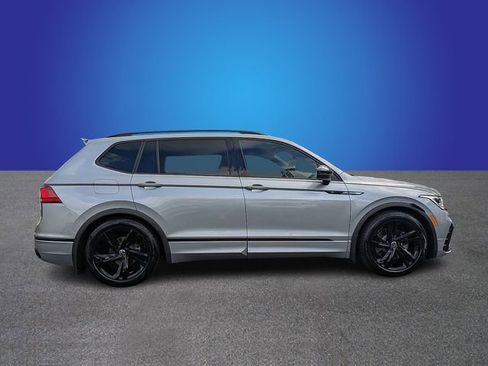 Used 2023 Volkswagen Tiguan SE R-Line FWD image 6