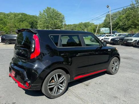 Used 2015 Kia Soul + FWD image 6