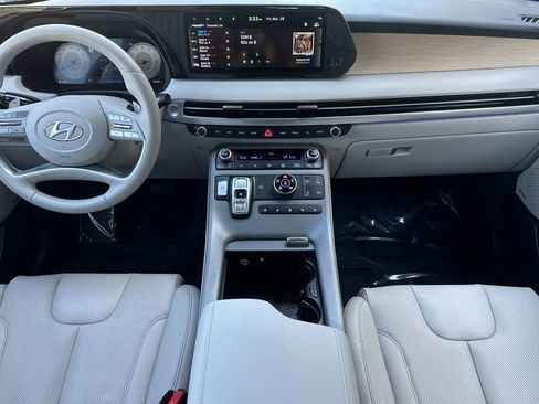 Used 2024 Hyundai Palisade Limited image 10