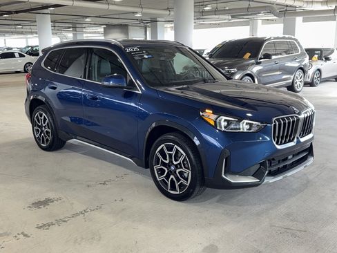 Used 2025 BMW X1 xDrive28i w/ Premium Package image 1