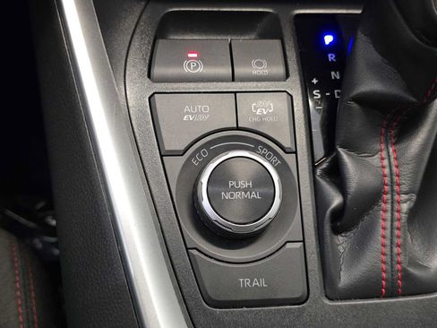 Certified 2024 Toyota RAV4 SE AWD/4WD image 16