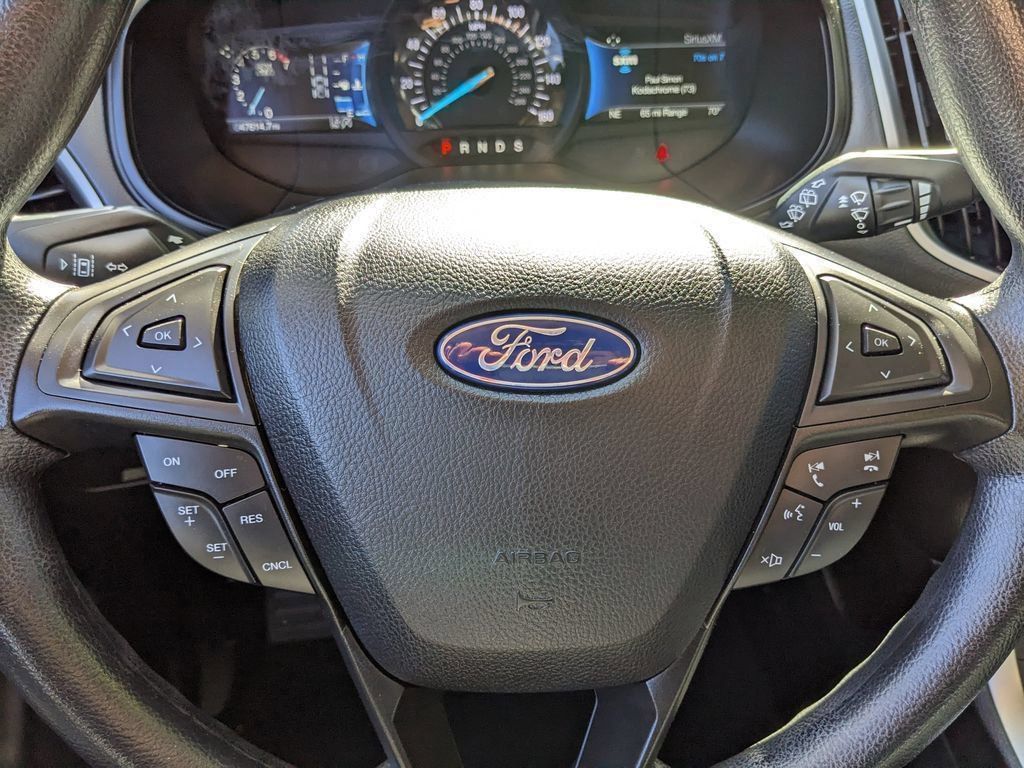 Used 2023 Ford Edge SE AWD/4WD image 11