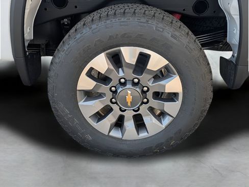 New 2026 Chevrolet Silverado 2500 Custom w/ Custom Value Package AWD/4WD image 4