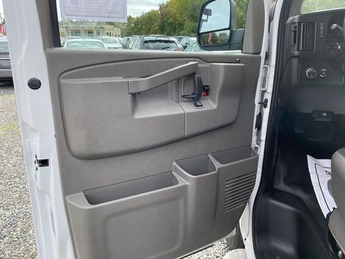 Used 2022 Chevrolet Express 2500 w/ Driver Convenience Package image 9
