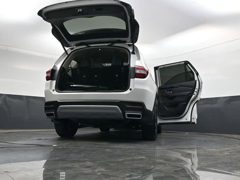 Certified 2025 Honda Pilot Touring image 44