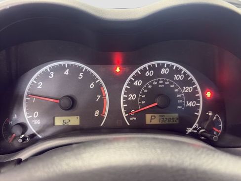 Used 2013 Toyota Corolla LE image 6