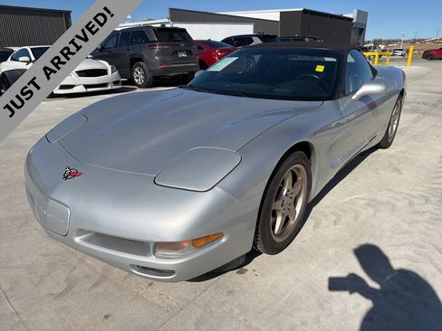 Used 1999 Chevrolet Corvette Convertible w/ Memory Pkg image 1