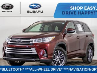 Used 2017 Toyota Highlander XLE AWD/4WD video 1