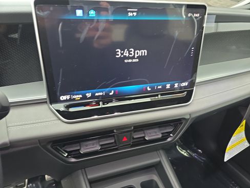 New 2026 Volkswagen Tiguan SE R-Line FWD image 20