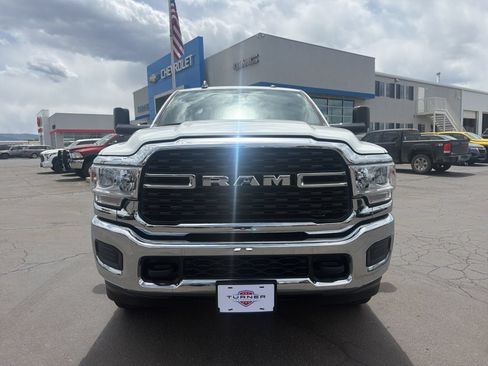 Used 2022 RAM 2500 Big Horn w/ Cold Weather Group AWD/4WD image 3