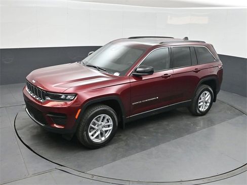 New 2025 Jeep Grand Cherokee Laredo X image 34