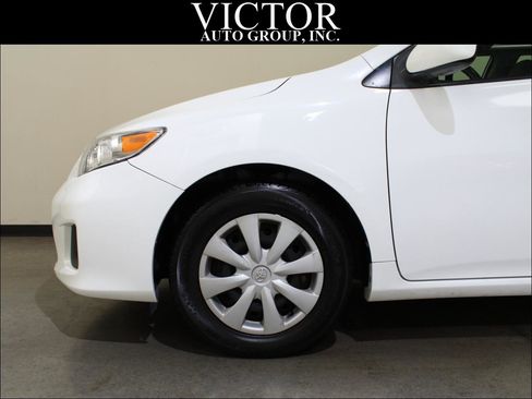 Used 2011 Toyota Corolla LE image 5