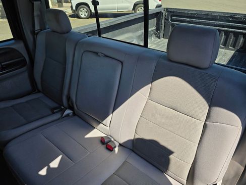 Used 2006 Ford F350 XLT image 17