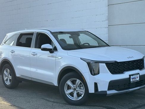 New 2026 Kia Sorento LX FWD image 5