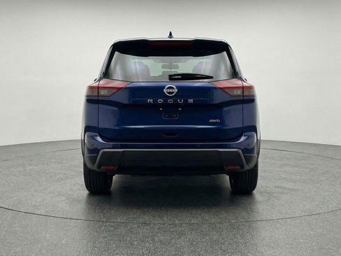 Used 2025 Nissan Rogue SV image 7